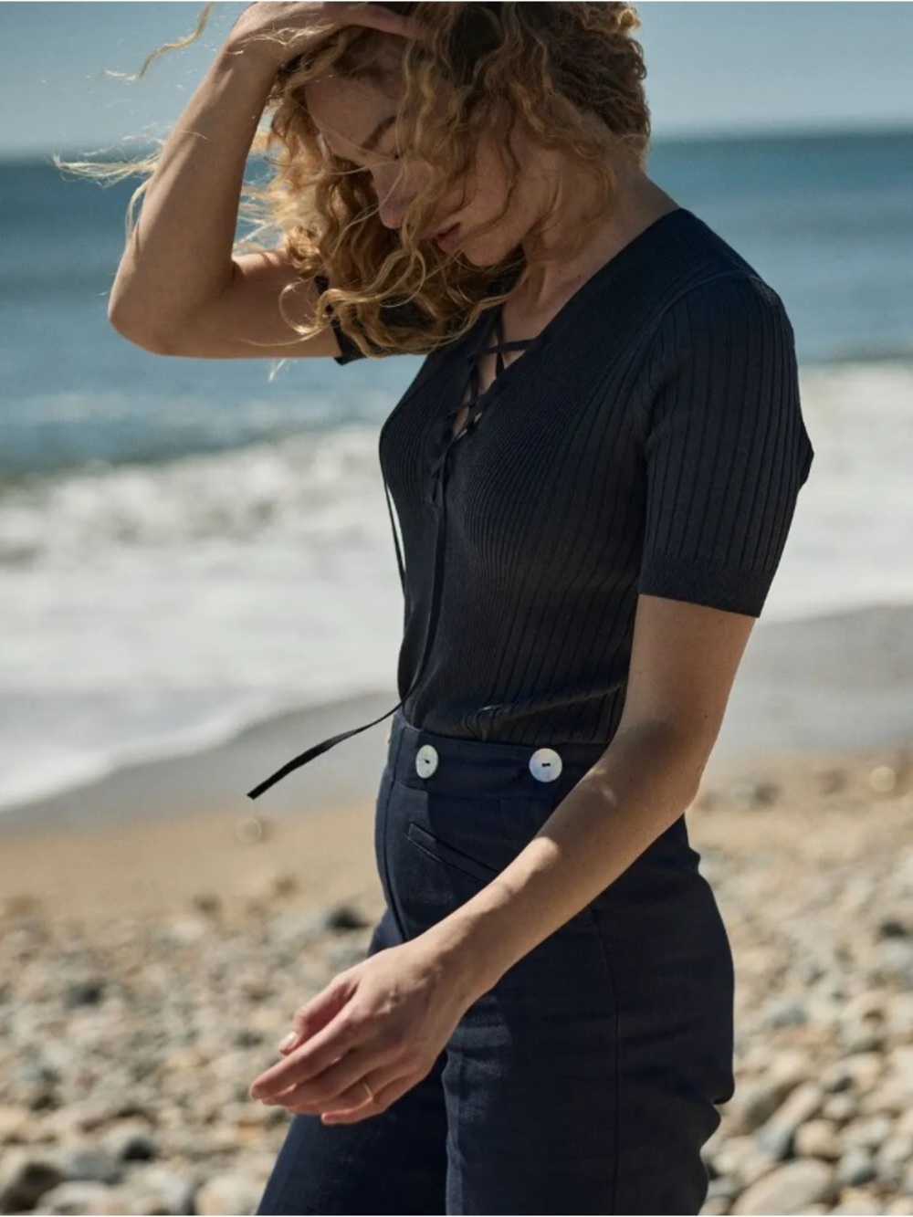 Doen Auguste Ribbed Top Midnight  Lace-Up Tee Medium
